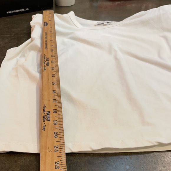 Endless rose strong shoulder (shoulder pads) muscle tee, large - Picture 4 of 10